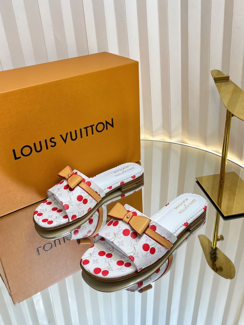 l0vis Vvtt0n slippers